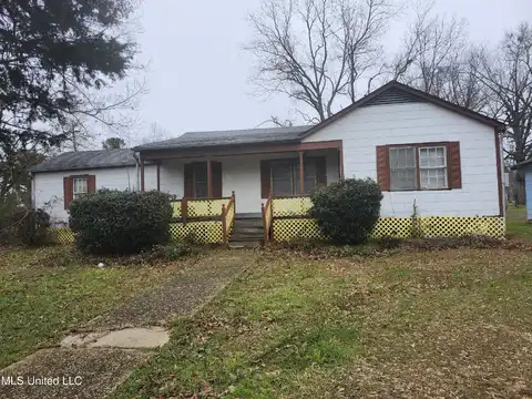 212 W Ridgeland Avenue, Ridgeland, MS 39157