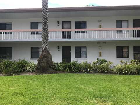 105 LAKEVIEW WAY, OLDSMAR, FL 34677