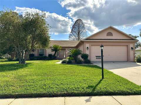 9223 PEBBLE CREEK DRIVE, TAMPA, FL 33647