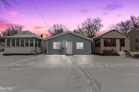 353 E Bernhard, Hazel Park, MI 48030