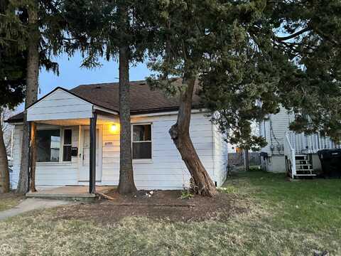 19344 MARTIN, Roseville, MI 48066
