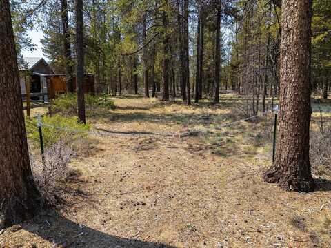 53011 Loop Drive, La Pine, OR 97739