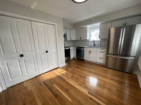 81 Taylor Street, Waltham, MA 02453