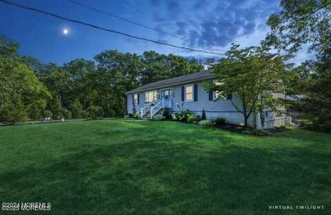 727 Oak Glen, Howell, NJ 07731