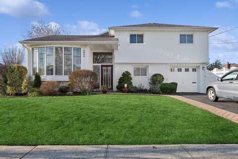 2854 Wynsum Avenue, Merrick, NY 11566