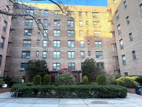 83-15 98 Street, Woodhaven, NY 11421