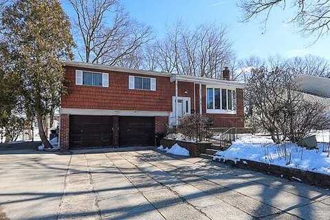 19 Greenwich Road, Smithtown, NY 11787