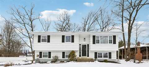 4 Templar Court, New City, NY 10956