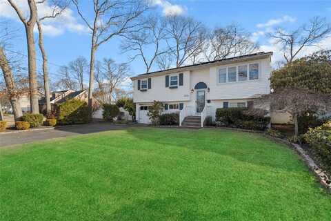 227 Seville Boulevard, Sayville, NY 11782