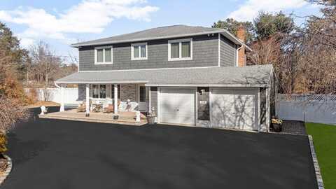 1120 Carlls Straight Path, Dix Hills, NY 11746