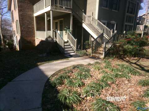 2076 Woodlawn Drive, Huntsville, AL 35802