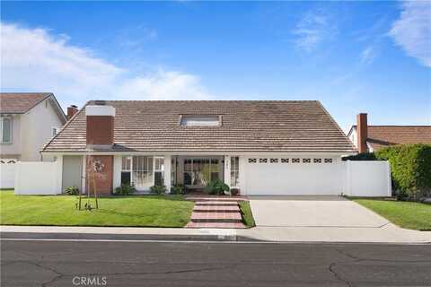 581 S Paseo De Luna, Anaheim Hills, CA 92807