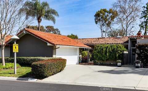 2657 Vista Ornada, Newport Beach, CA 92660