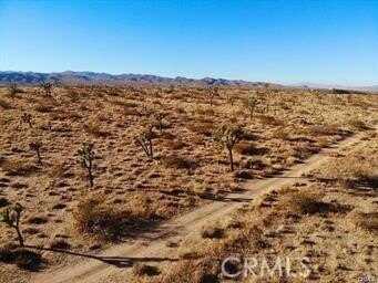 777 La Brisa Road, Yucca Valley, CA 92284