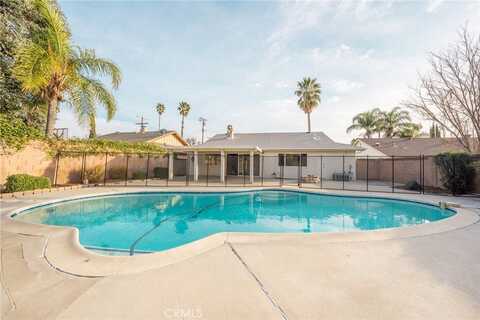 8109 Grove Street, Sunland, CA 91040