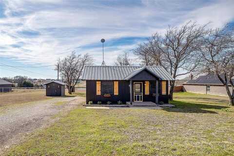 211 County Road 4221, Decatur, TX 76234