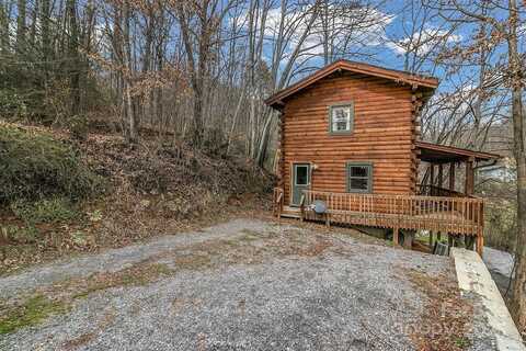 35 Creeds Cove Lane, Waynesville, NC 28785