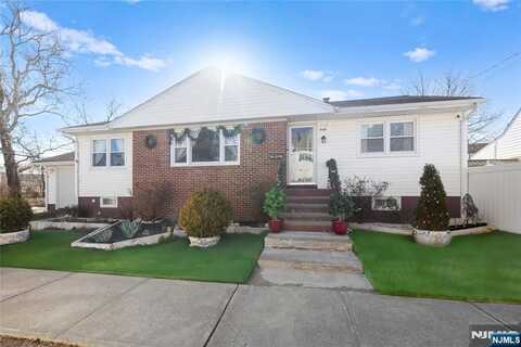 113 Totowa Avenue, Paterson, NJ 07502