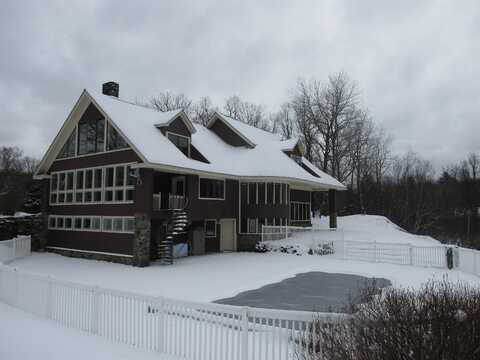 464 Pleasant Valley Road, Underhill, VT 05489