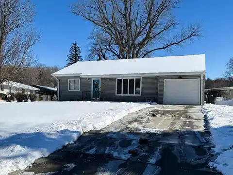 4654 Meadow Lane, Sioux City, IA 51104