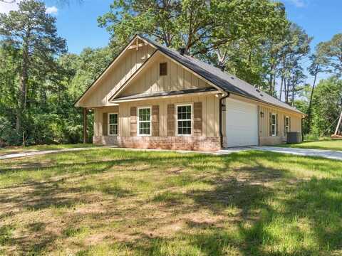 511 Wood St, Gladewater, TX 75647