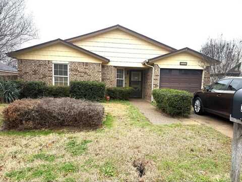 7313 Sunnybank Drive, Fort Worth, TX 76137