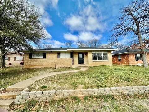 903 Seymore Circle, Denison, TX 75020