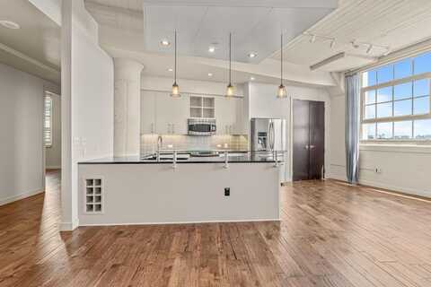 2600 W 7th Street, Fort Worth, TX 76107