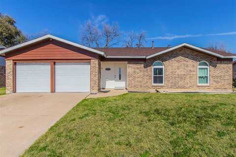 2115 Bradford Drive, Arlington, TX 76010