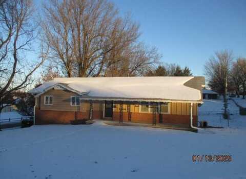 1309 W Price Ave, Savannah, MO 64485