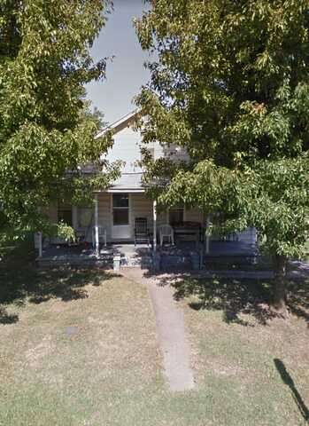 303 Park St, Mc Kenzie, TN 38201