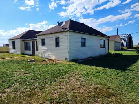 3468 Road 81, Potter, NE 69156