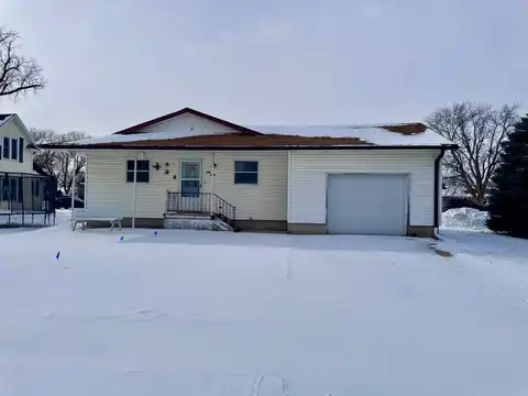 308 Elm St, Laurel, NE 68745