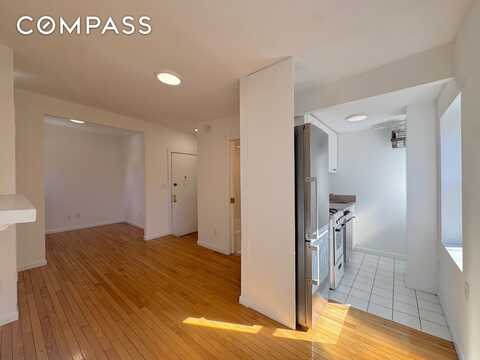 60 West 8th Street, New York, NY 10011