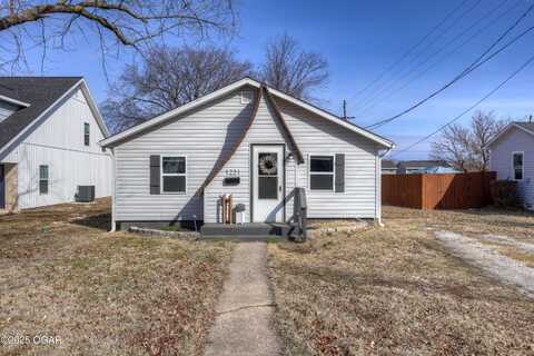 1221 E 12th Street, Joplin, MO 64801