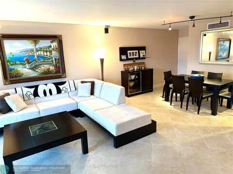 1 Las Olas Circle, Fort Lauderdale, FL 33316