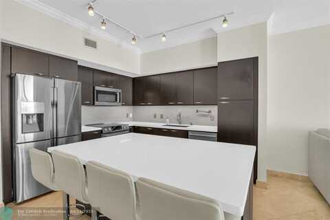1745 E Hallandale Beach Blvd, Hallandale Beach, FL 33009