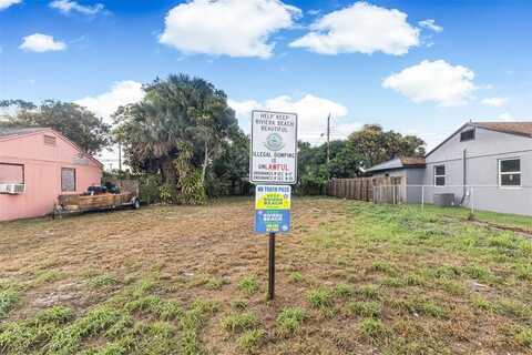 555 W 2nd St, Riviera Beach, FL 33404