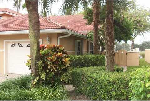 4105 Carriage Dr, Pompano Beach, FL 33069