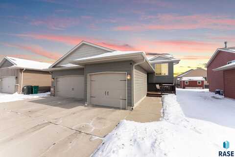 4804 S Tribbey Trl, Sioux Falls, SD 57106