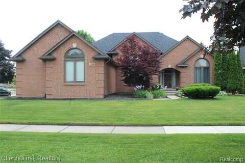 17326 COUNTRY CLUB Drive, Macomb, MI 48042