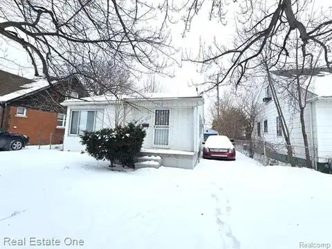 6046 ROSEMONT Avenue, Detroit, MI 48228