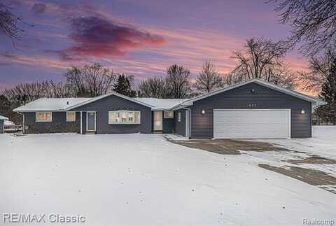 633 S CLOVERHILL Road, Jackson, MI 49201