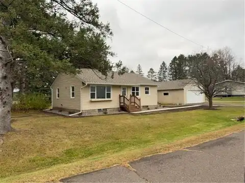 102 Pine Street, Floodwood, MN 55736