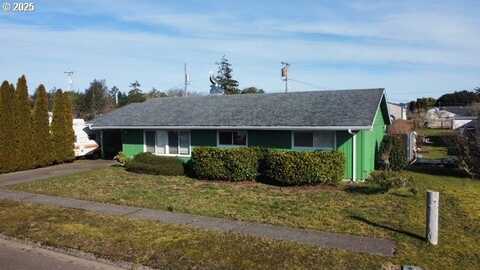 648 JUNIPER ST, Florence, OR 97439