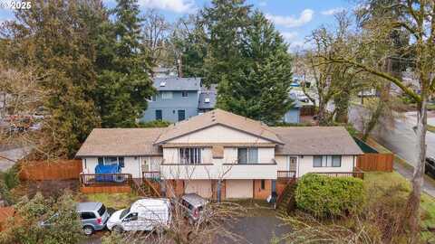 430 E HEREFORD ST, Gladstone, OR 97027