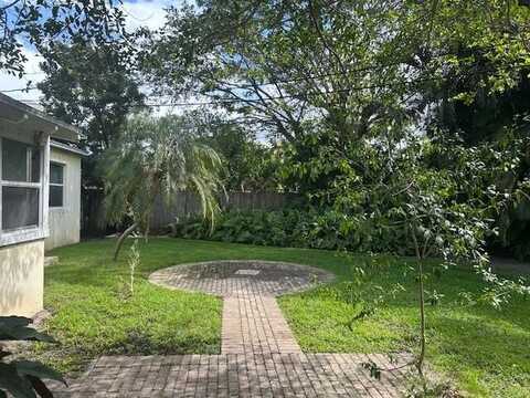 336 Winters Street, West Palm Beach, FL 33405