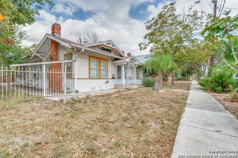 1145 W French Pl, San Antonio, TX 78201