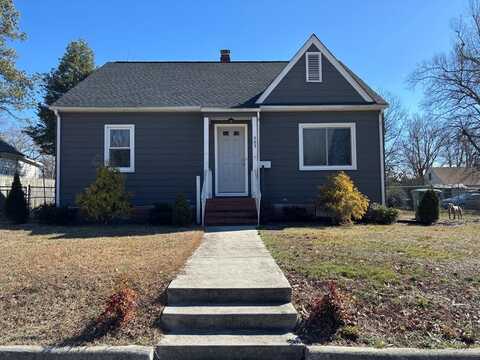 503 Brunswick Ave, Blackstone, VA 23824