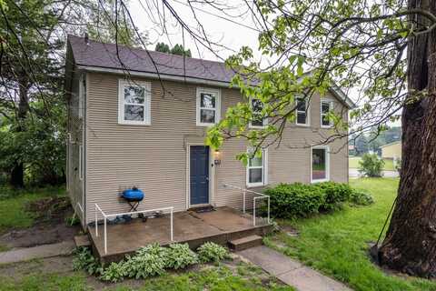 413 Cedar Street, Baraboo, WI 53913